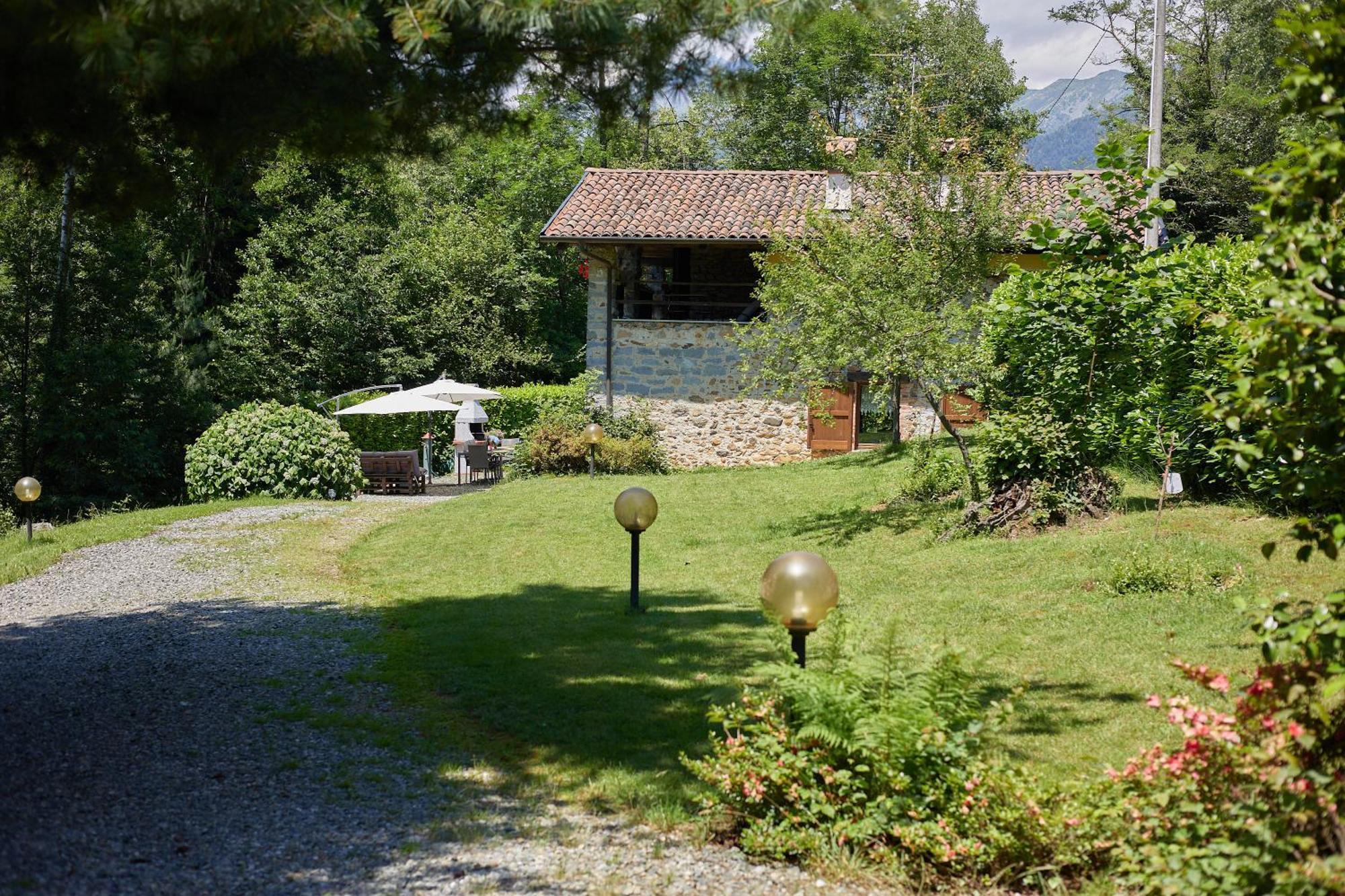 Villetta Con Giardino ⭑⭑⭑⭑⭑ - Wifi, Dogs Allowed Biella Exteriér fotografie