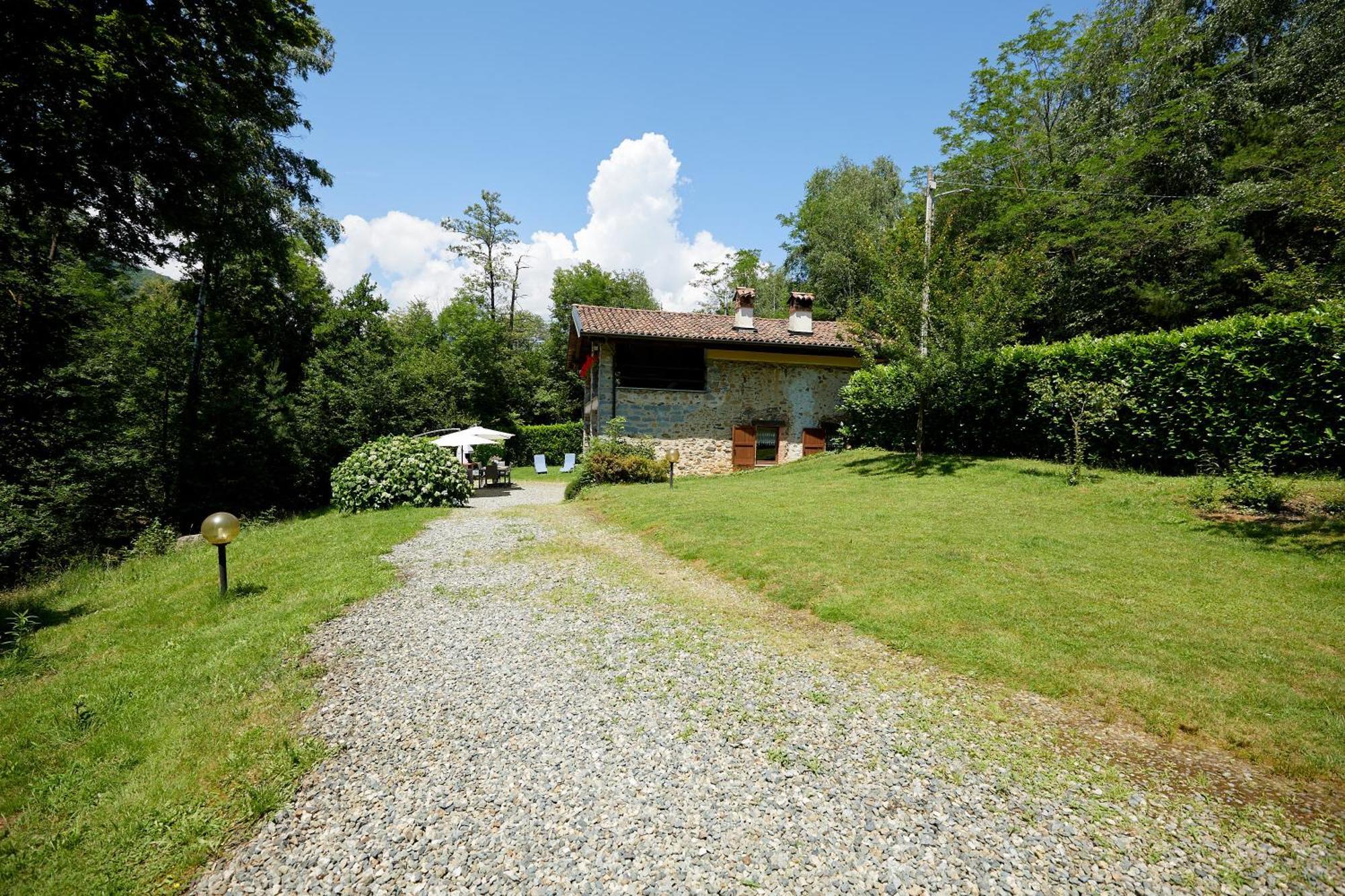 Villetta Con Giardino ⭑⭑⭑⭑⭑ - Wifi, Dogs Allowed Biella Exteriér fotografie