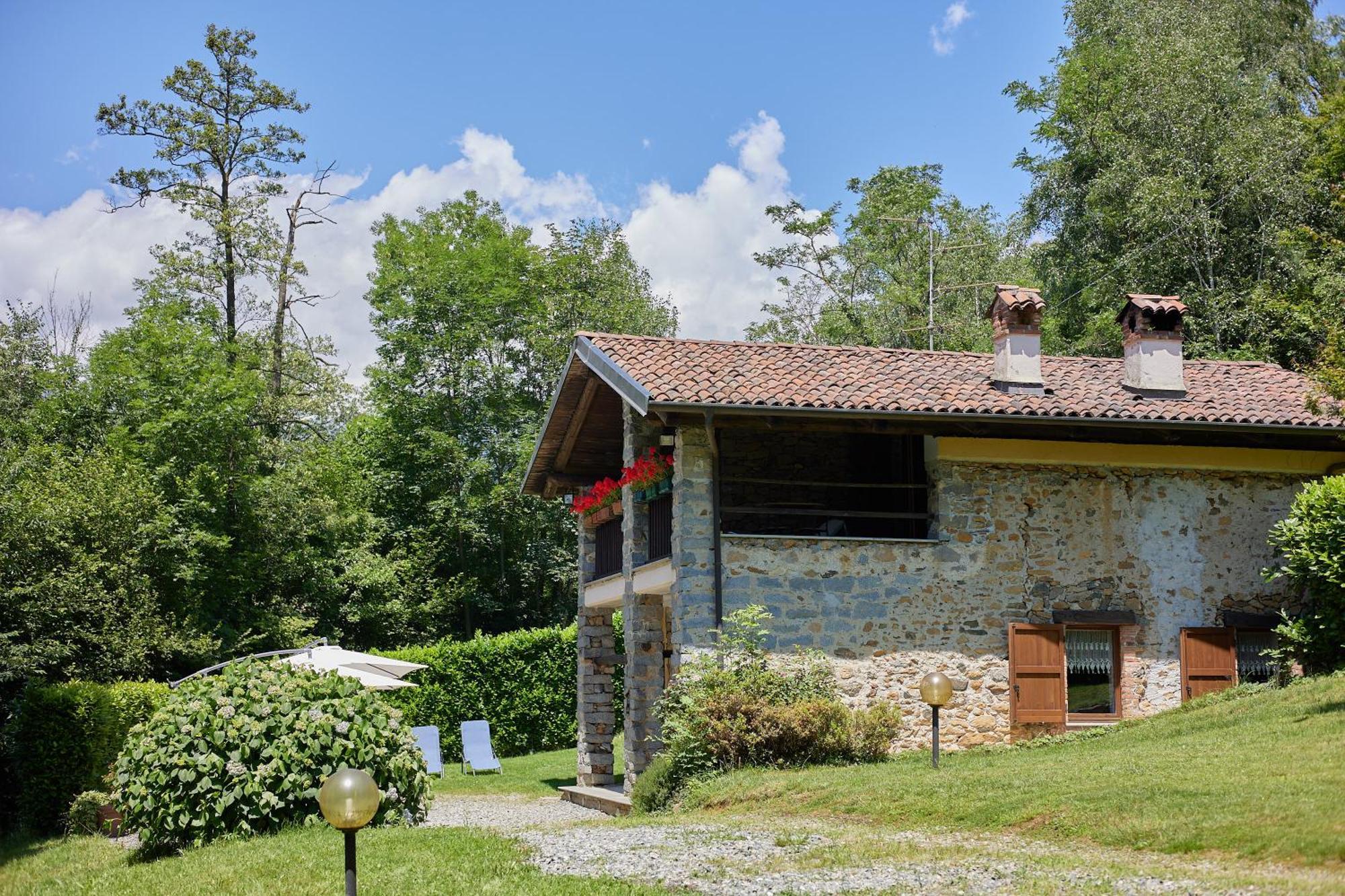 Villetta Con Giardino ⭑⭑⭑⭑⭑ - Wifi, Dogs Allowed Biella Exteriér fotografie